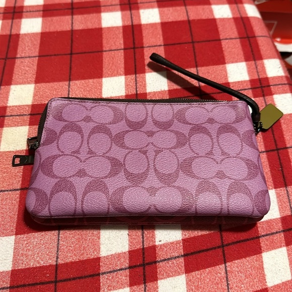 Double zip Two shades of pink monogrammed coach wallet wristlet - Picture 2 of 12